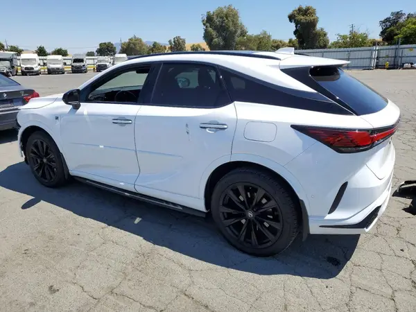 2T2BCMEA2RC018426 2024 LEXUS RX - Image 2
