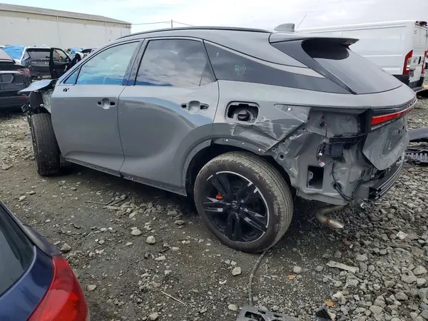 2T2BCMEA2SC021851 2025 LEXUS RX - Image 2