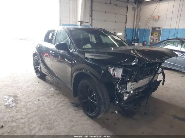 2T2BCMEA3RC015227 2024 LEXUS RX - Image 1