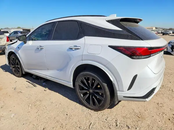 2T2BCMEA4RC013194 2024 LEXUS RX - Image 2