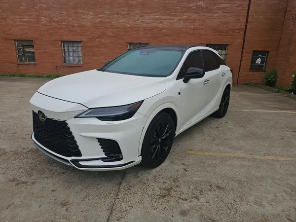 2T2BCMEA5RC018548 2024 LEXUS RX - Image 2