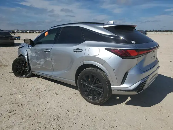 2T2BCMEA5RC019330 2024 LEXUS RX - Image 2