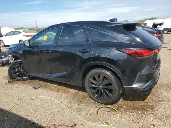 2T2BCMEA6PC003554 2023 LEXUS RX - Image 2