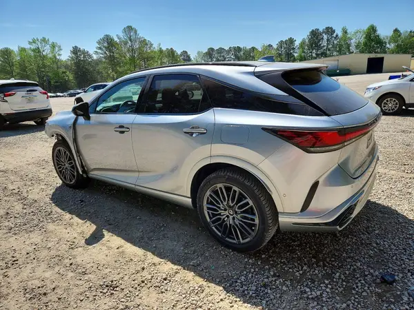 2T2BCMEA6PC006583 2023 LEXUS RX - Image 2