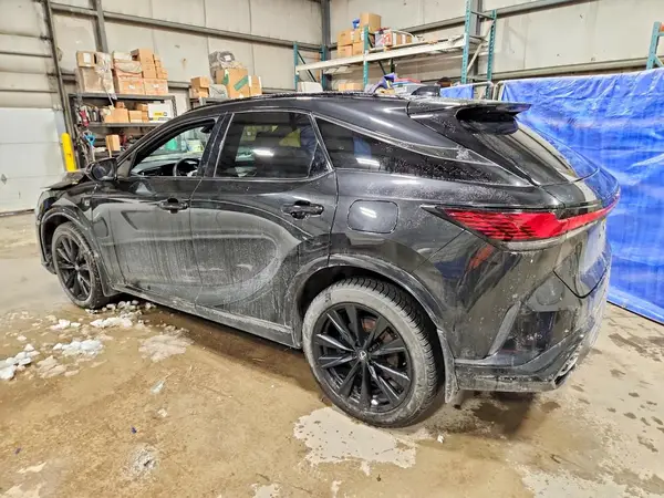 2T2BCMEA6PC009239 2023 LEXUS RX - Image 2