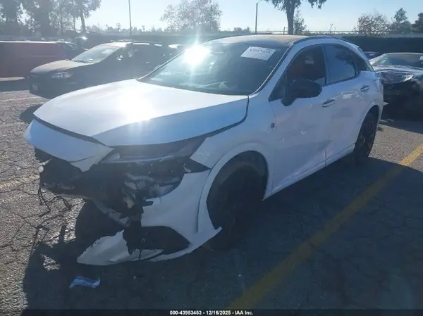 2T2BCMEA6PC009788 2023 LEXUS RX - Image 2