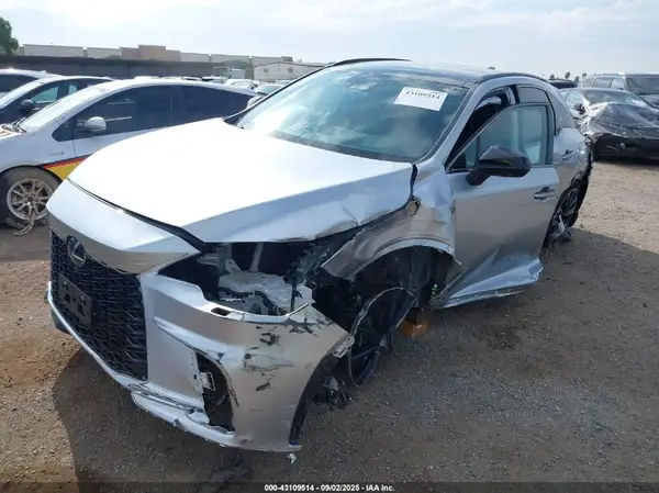 2T2BCMEA6RC013861 2024 LEXUS RX - Image 2