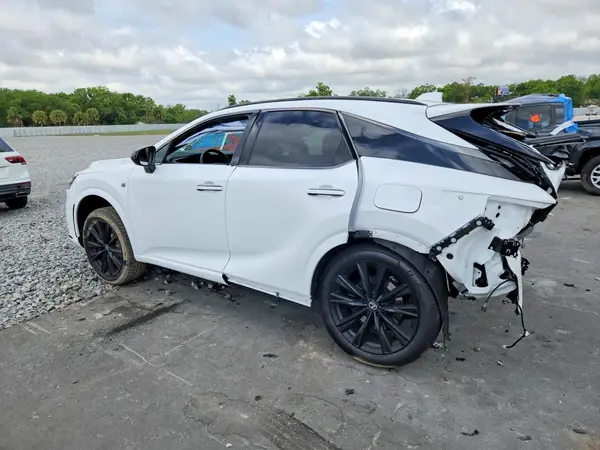 2T2BCMEA6TC023328 2026 LEXUS RX - Image 2