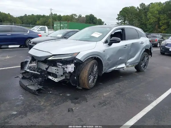 2T2BCMEA7PC002512 2023 LEXUS RX - Image 2