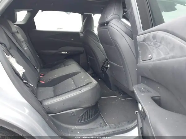 2T2BCMEA7PC002512 2023 LEXUS RX - Image 8