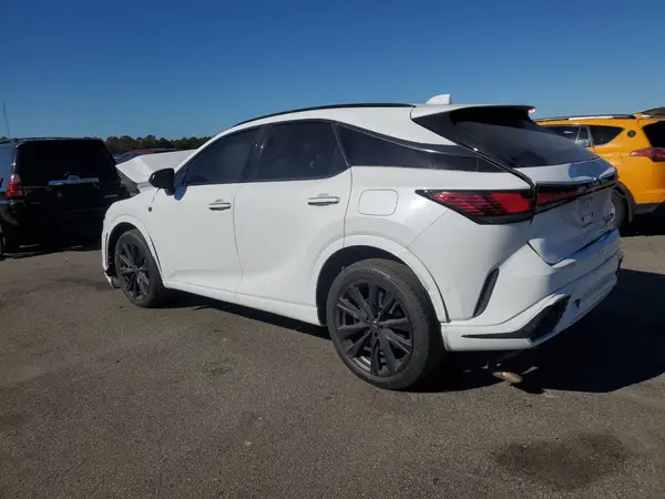 2T2BCMEA7PC003658 2023 LEXUS RX - Image 2