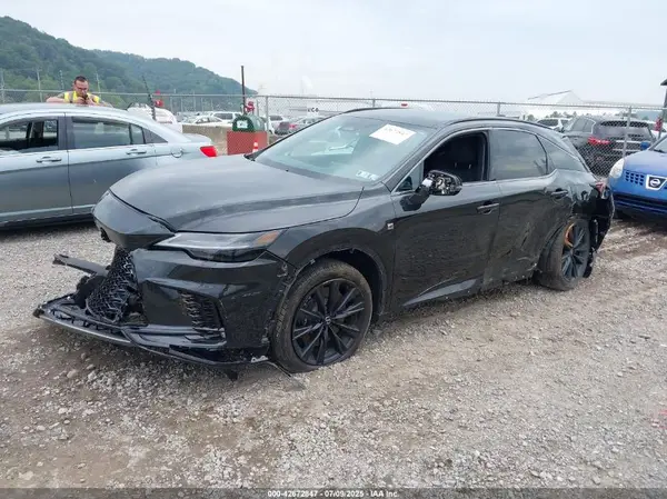 2T2BCMEA7RC016574 2024 LEXUS RX - Image 2