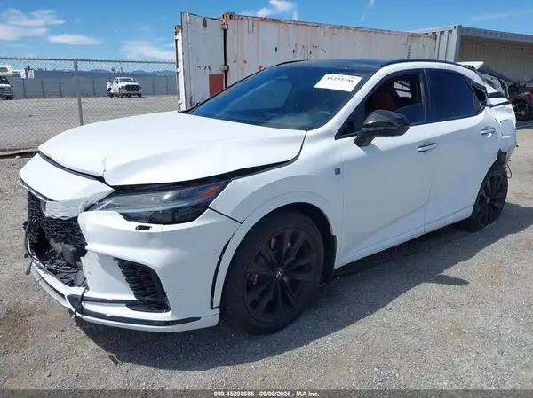 2T2BCMEA8PC006472 2023 LEXUS RX - Image 2