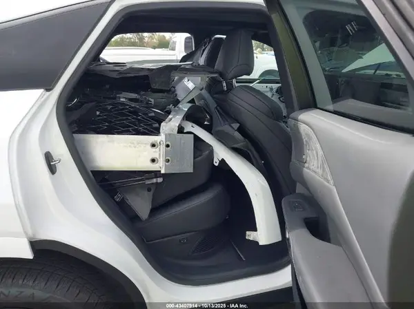2T2BCMEA8PC007816 2023 LEXUS RX - Image 8