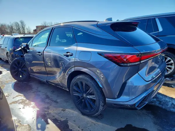 2T2BCMEA8PC010294 2023 LEXUS RX - Image 2
