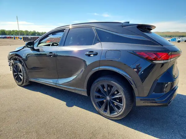 2T2BCMEA8RC011013 2024 LEXUS RX - Image 2