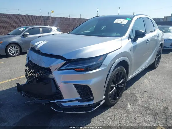 2T2BCMEA8RC013487 2024 LEXUS RX - Image 2