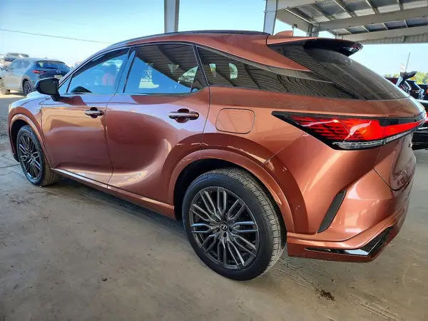 2T2BCMEA9PC007193 2023 LEXUS RX - Image 2