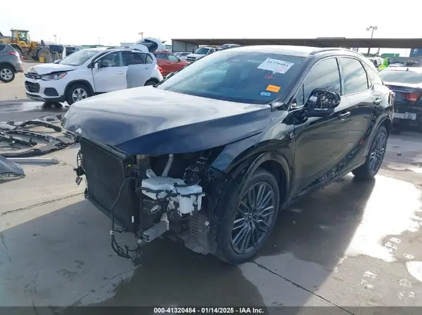 2T2BCMEA9PC007694 2023 LEXUS RX - Image 2