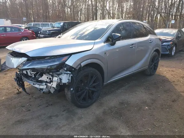 2T2BCMEA9PC010465 2023 LEXUS RX - Image 2