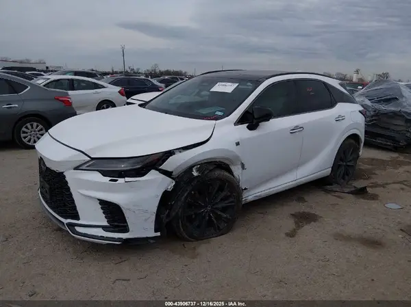 2T2BCMEA9RC012784 2024 LEXUS RX - Image 2