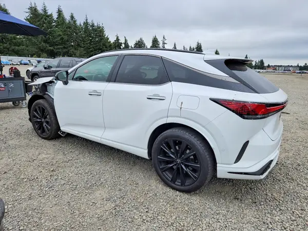 2T2BCMEA9RC016575 2024 LEXUS RX - Image 2