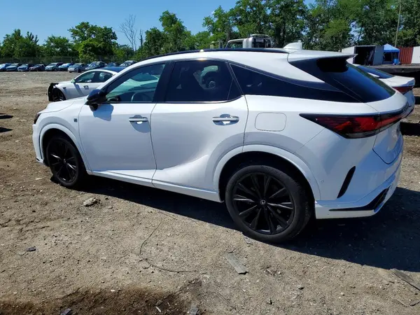 2T2BCMEAXPC005081 2023 LEXUS RX - Image 2