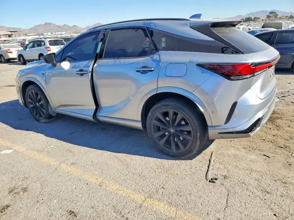 2T2BCMEAXPC007493 2023 LEXUS RX - Image 2