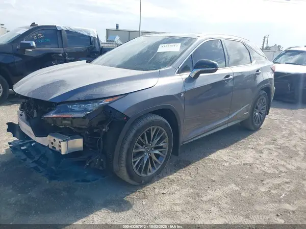 2T2BGMCA0KC029907 2019 LEXUS RX - Image 2