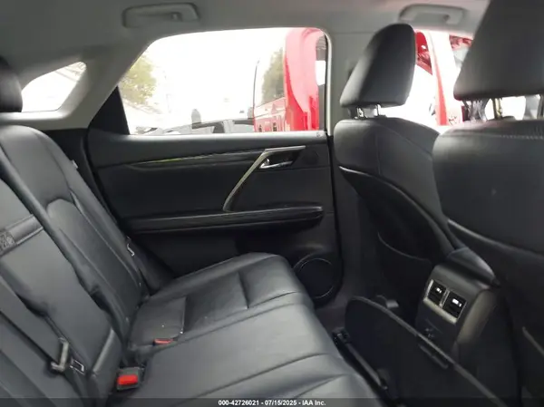2T2BGMCA0KC030264 2019 LEXUS RX - Image 8