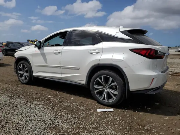 2T2BGMCA0KC039451 2019 LEXUS RX - Image 2