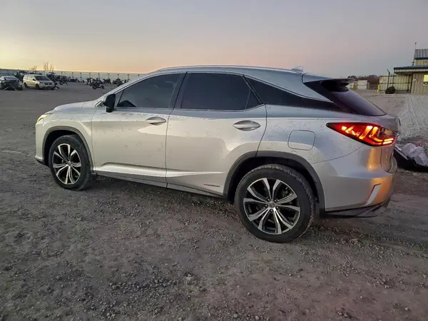 2T2BGMCA1GC003260 2016 LEXUS RX - Image 2