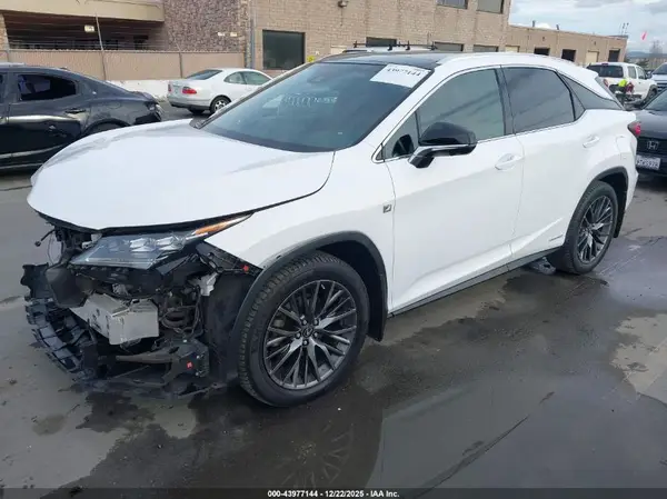 2T2BGMCA2JC021760 2018 LEXUS RX - Image 2