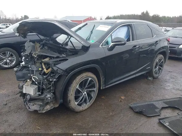2T2BGMCA2KC034395 2019 LEXUS RX - Image 2