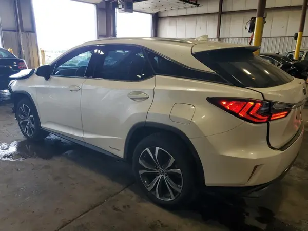 2T2BGMCA2KC039757 2019 LEXUS RX - Image 2