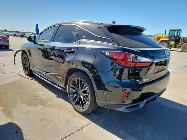 2T2BGMCA3KC031618 2019 LEXUS RX - Image 2