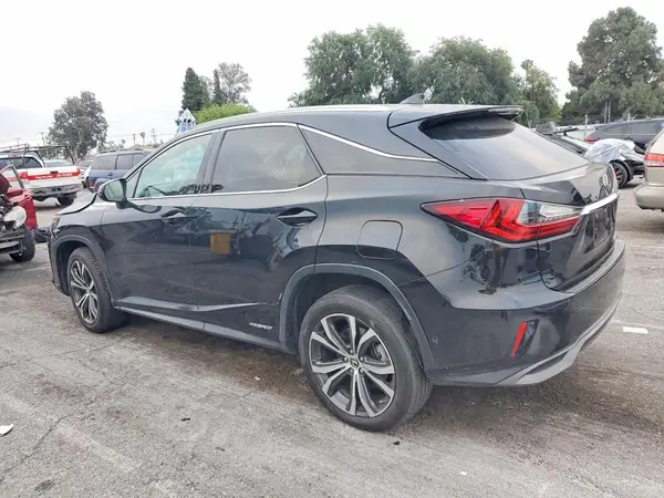 2T2BGMCA3KC032462 2019 LEXUS RX - Image 2
