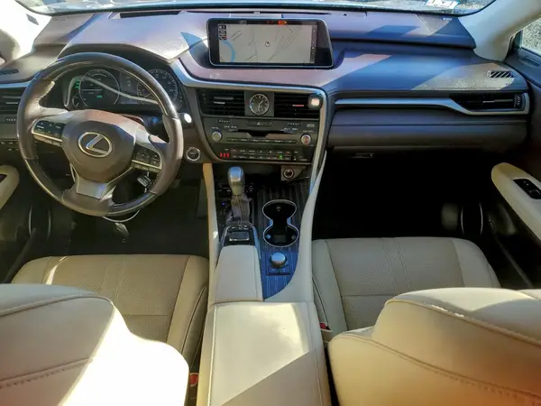 2T2BGMCA4HC018000 2017 LEXUS RX - Image 8