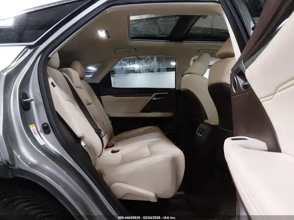 2T2BGMCA5JC020960 2018 LEXUS RX - Image 8
