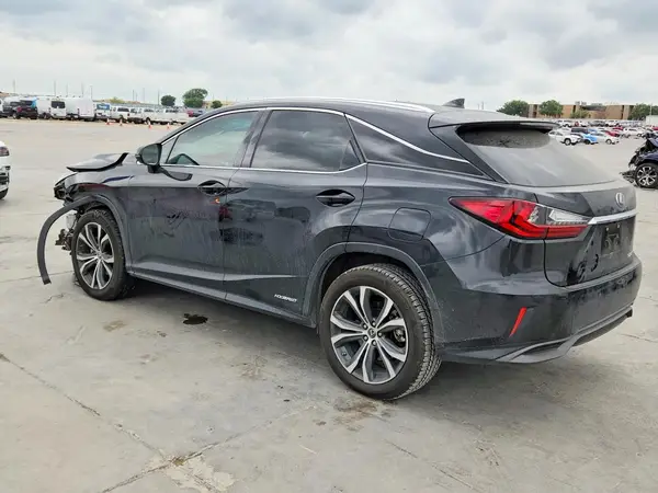 2T2BGMCA5JC021932 2018 LEXUS RX - Image 2