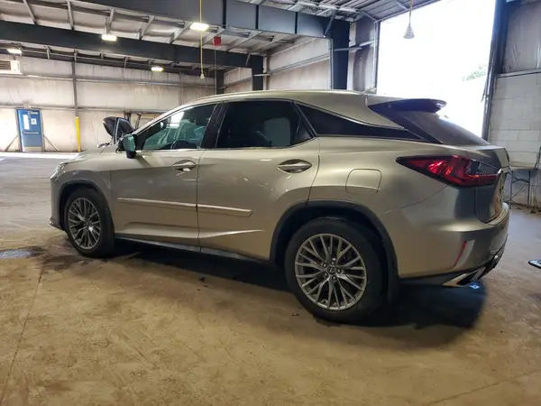 2T2BGMCA6JC020756 2018 LEXUS RX - Image 2