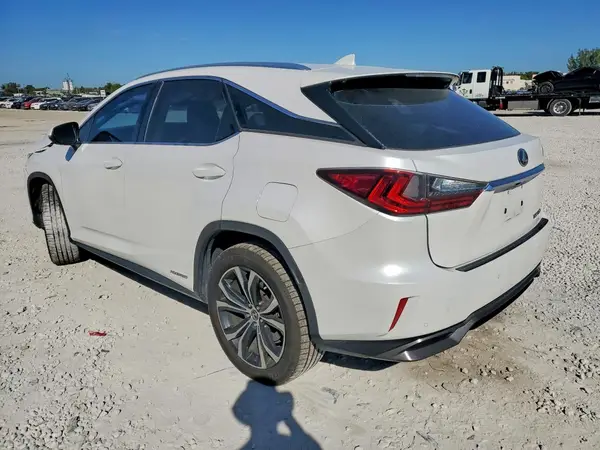 2T2BGMCA6JC029005 2018 LEXUS RX - Image 2