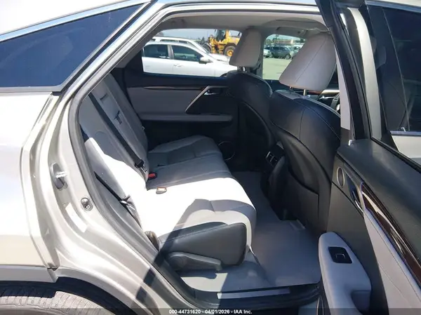 2T2BGMCA6KC032438 2019 LEXUS RX - Image 8