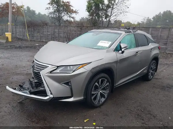 2T2BGMCA6KC038708 2019 LEXUS RX - Image 2