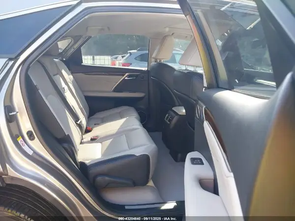 2T2BGMCA6KC040460 2019 LEXUS RX - Image 8