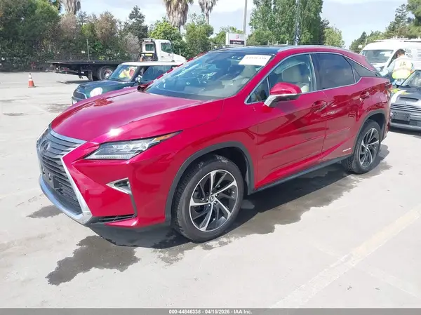 2T2BGMCA7KC033615 2019 LEXUS RX - Image 2