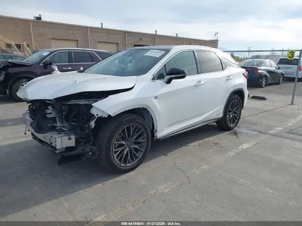2T2BGMCA7KC039544 2019 LEXUS RX - Image 2