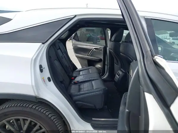 2T2BGMCA7KC039544 2019 LEXUS RX - Image 8