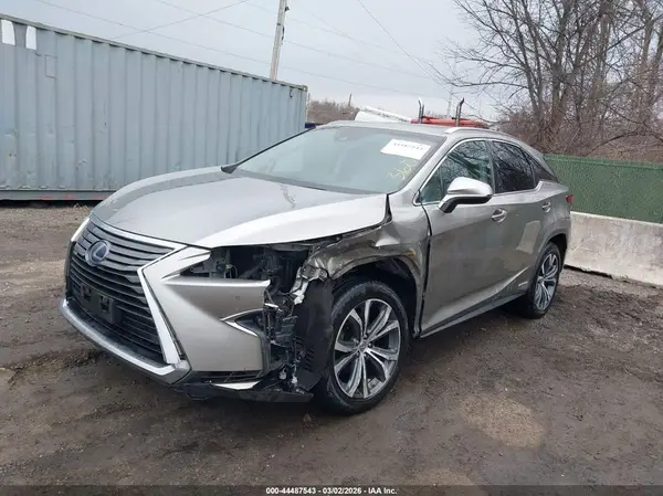 2T2BGMCA8HC009588 2017 LEXUS RX - Image 2