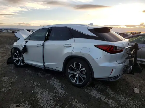 2T2BGMCA8JC026817 2018 LEXUS RX - Image 2